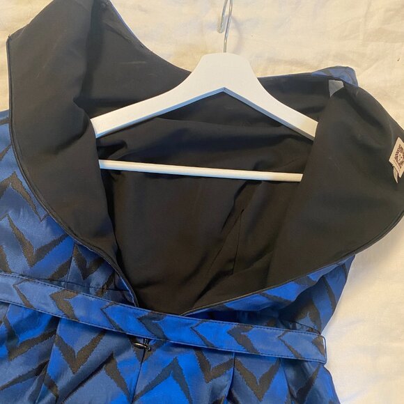 ANNE KLEIN belted chevron dress, metallic blue & black SZ 2 - Picture 8 of 11